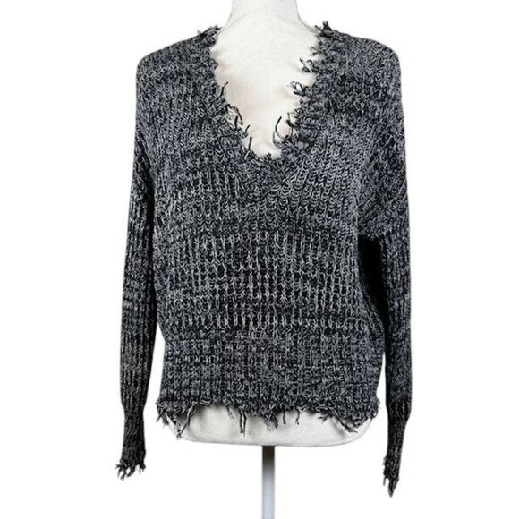 White Crow "A Frayed You'll Love It" Distressed Sweater Black White Size Small - Picture 1 of 9